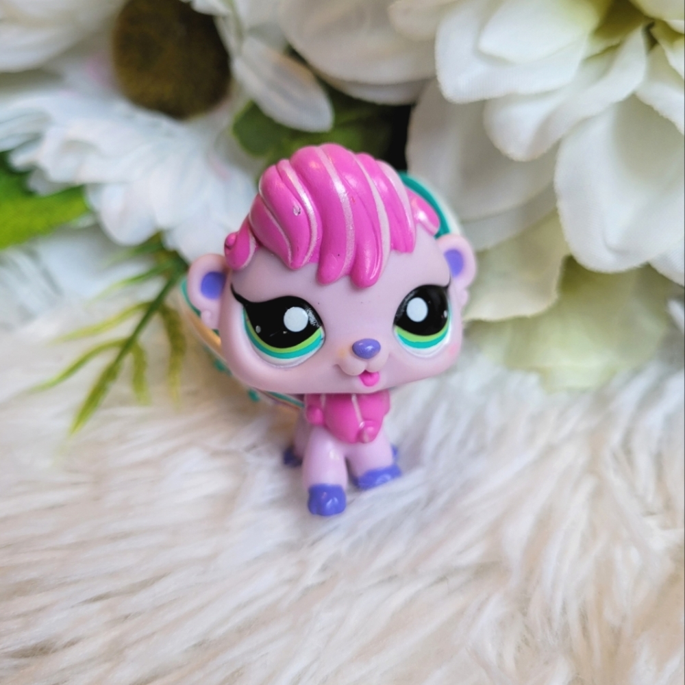 Littlest Pet Shop Authentic LPS #2725 Purple Pink Fairy Blue Green Eyes